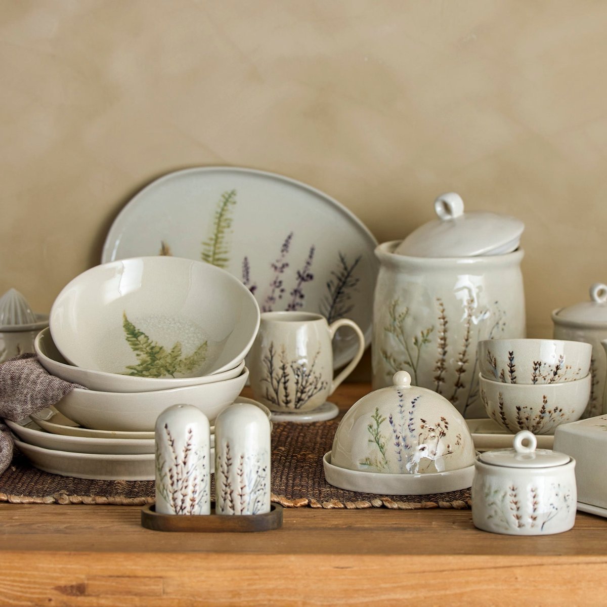 Bloomingville Bea Salt and Pepper Shaker