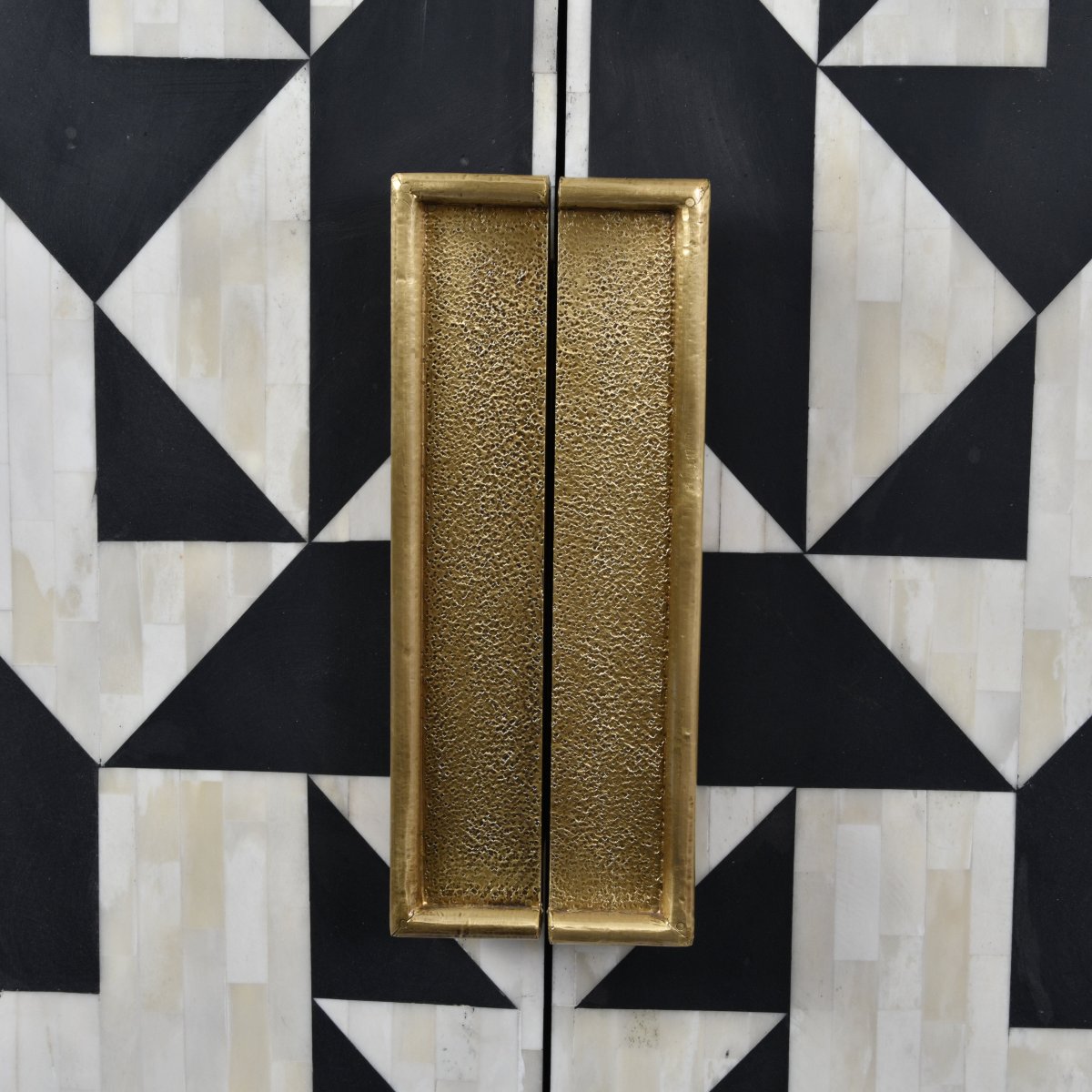 Beaumonde Home Chequers Bone Inlay Drinks Cabinet