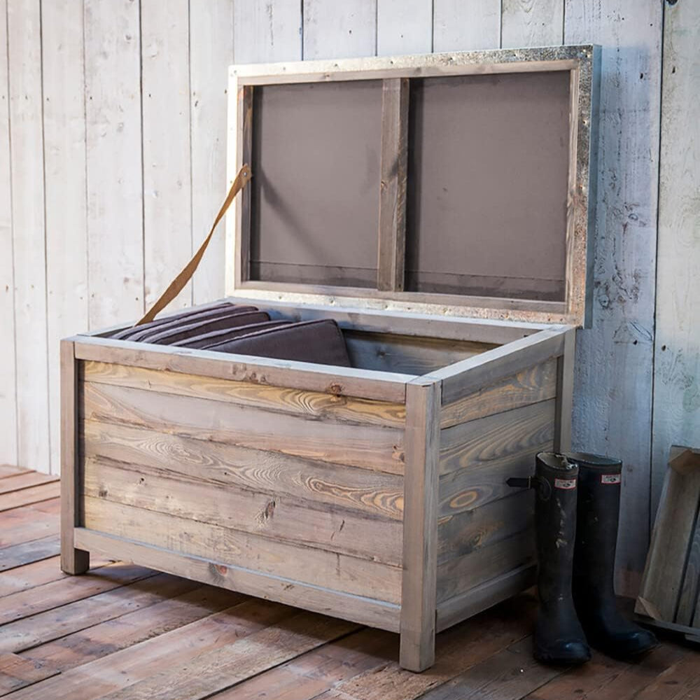GardenTradingAldsworthSpruceOutdoorStorageBoxsmall lifestyle 