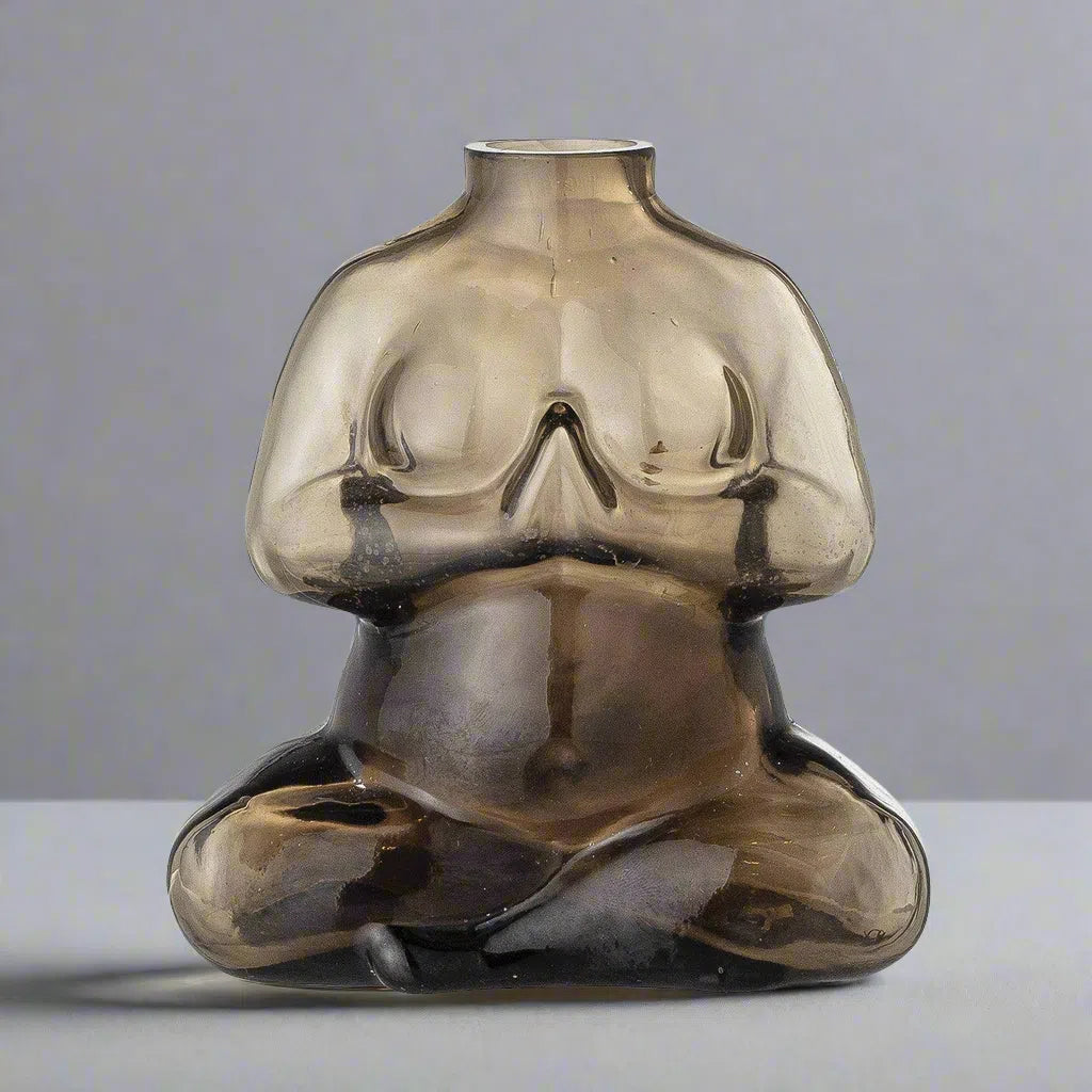 Bloomingville Elze Curvy Body Vase-Beaumonde