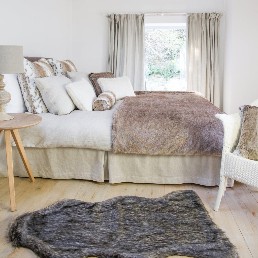 Helen Moore Home Ermine Winter White Faux Fur Cushion Beaumonde