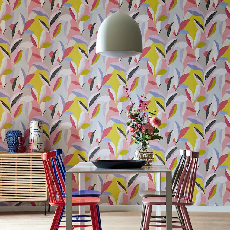 Ohpopsi Riviera Wallpaper - Rouge & Iris-Beaumonde